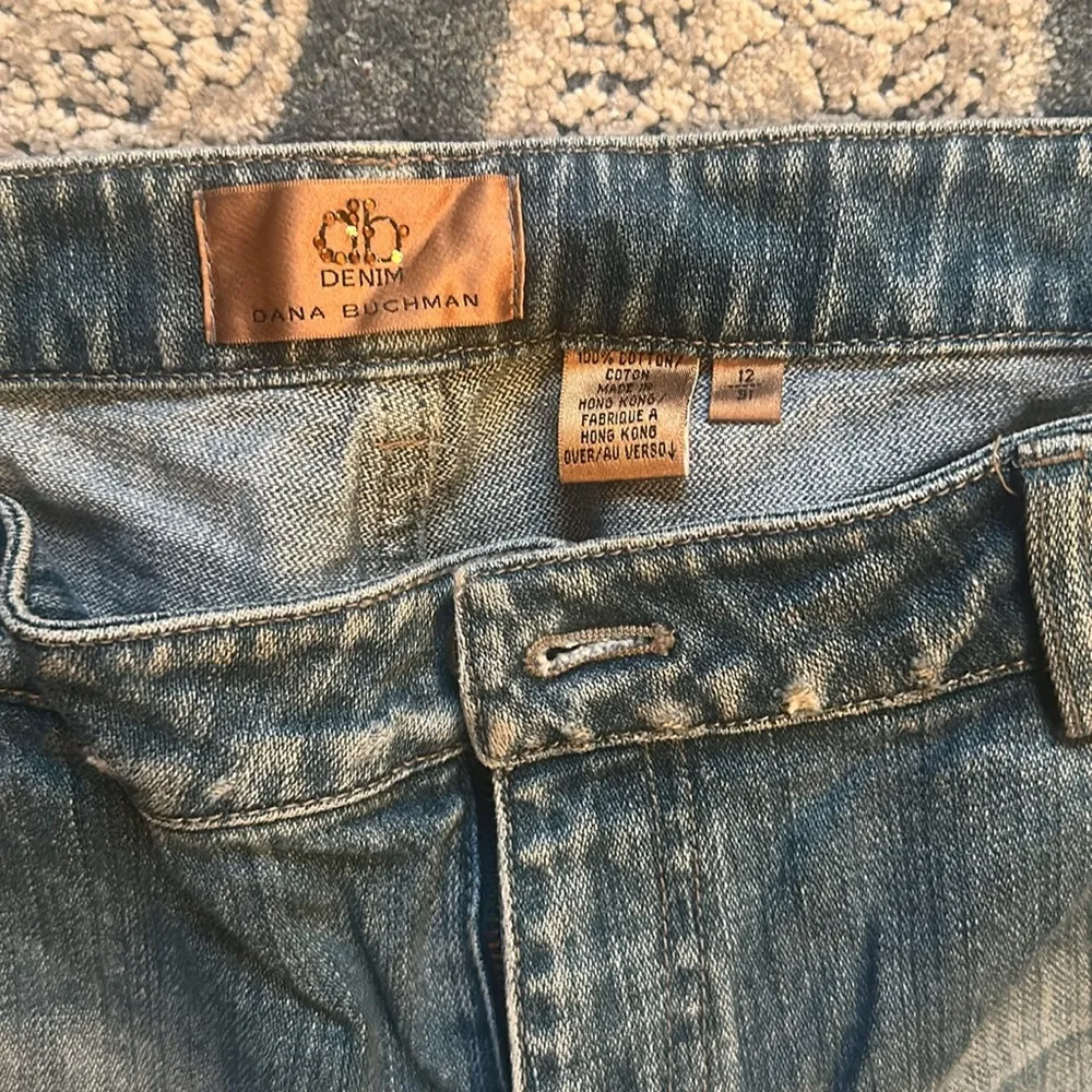 Dana Buchman DB Denim size 12 31 Blue Flare Wide Leg Jeans distressed - Image 3