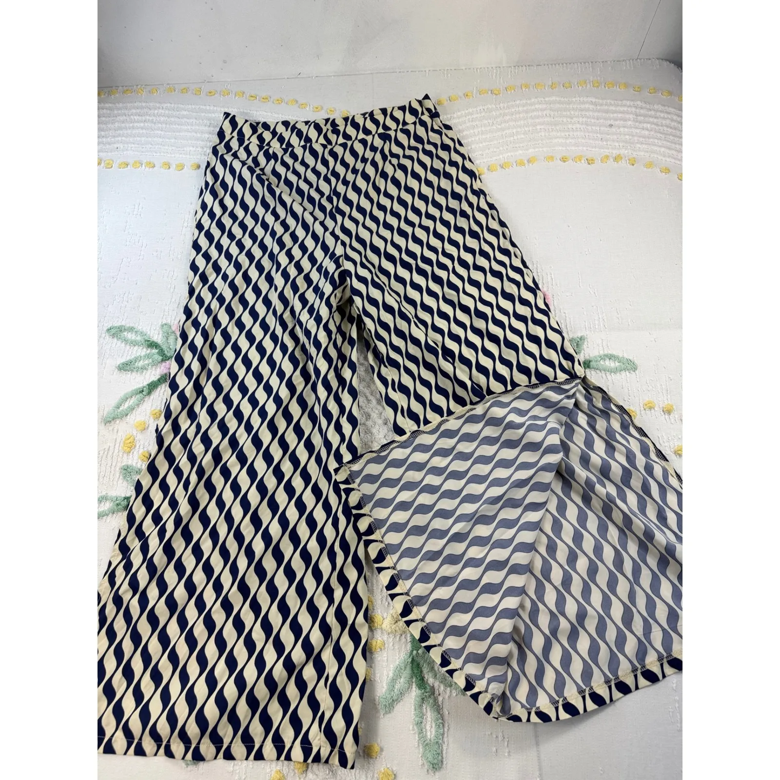 Shein Women's Wide Leg Pants Geometric Print Palazzo Bell Bottoms xl - Image 2