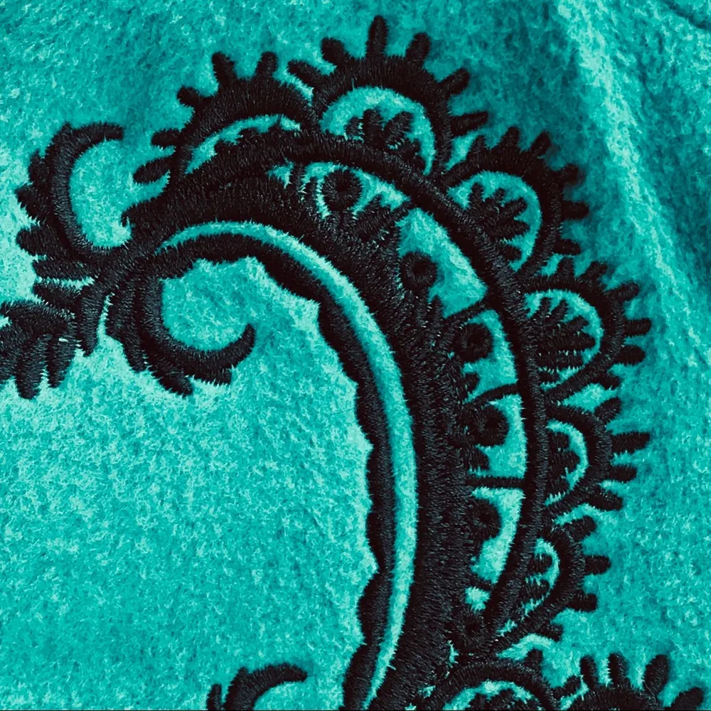 Bob Mackie Embroidered Vest - Image 9