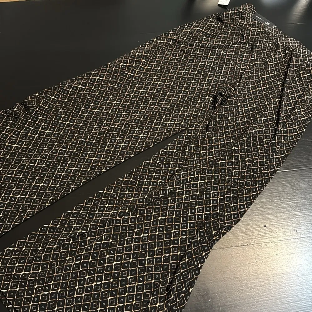Maurices Black and Tan Patterned Pants NWT - Image 5