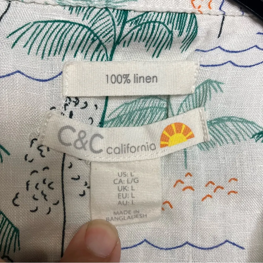 C&C California 100% linen button down shirt Palm tree design women’s size large - Image 3