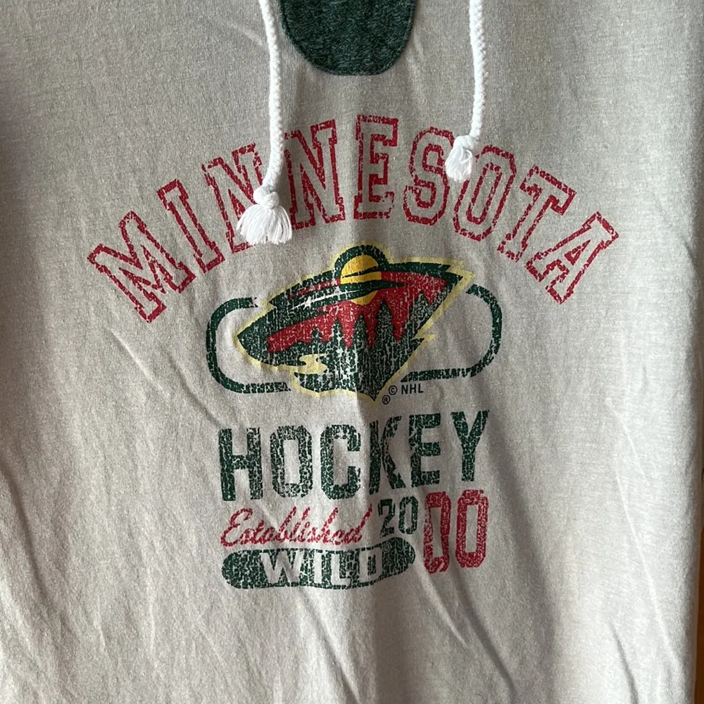 MN WILD Hockey Short Sleeve Top Size M - Image 2