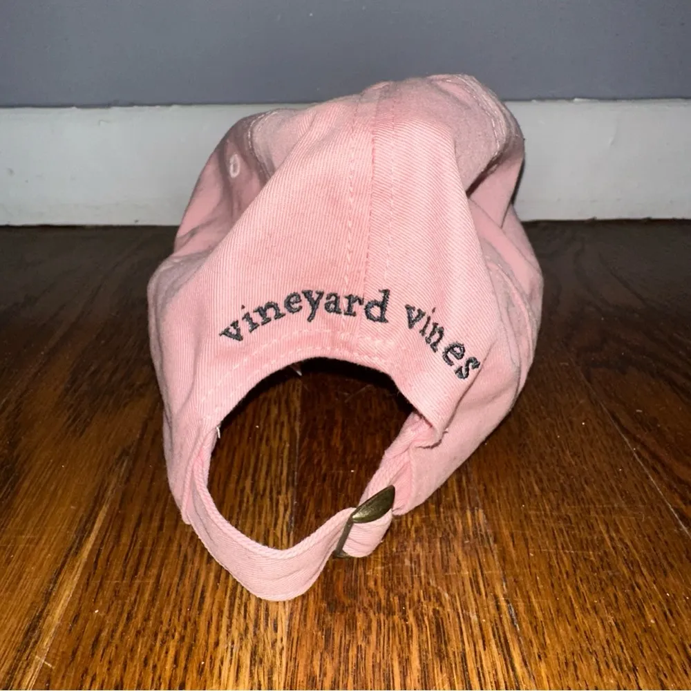 NWOT Baby Pink Vineyard Vines Hat - Image 3