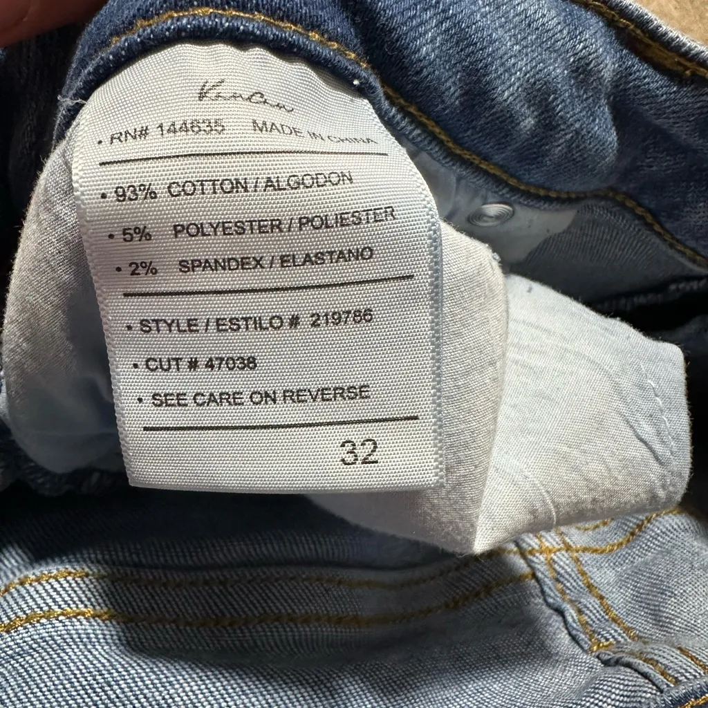 KanCan Medium Wash Flare Jeans Blue Size 32 - Image 3