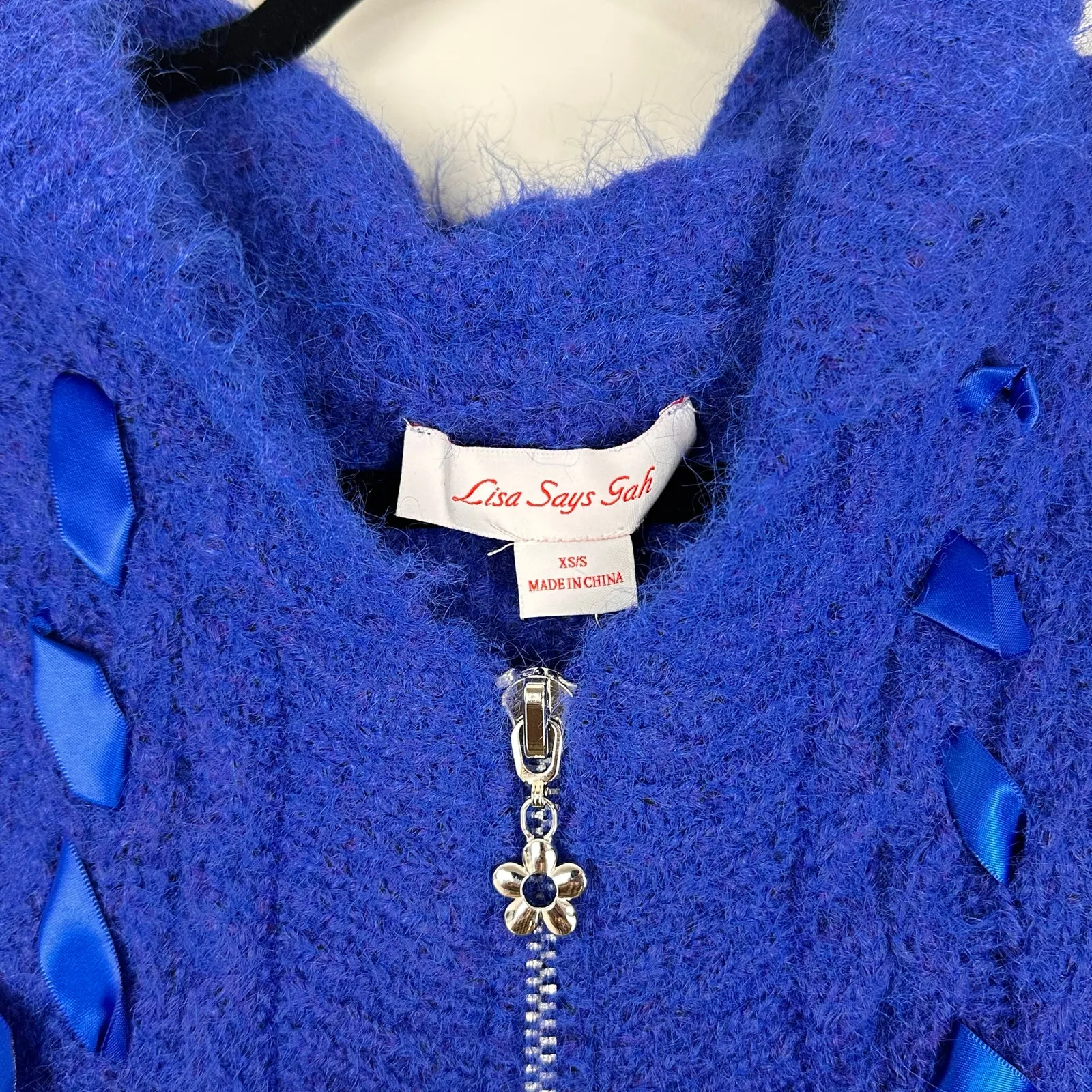 Lisa Says Gah Shelby Lace Embroidered Bow Hooded Cable Knit Zip Sweater Sz S NWT - Image 3