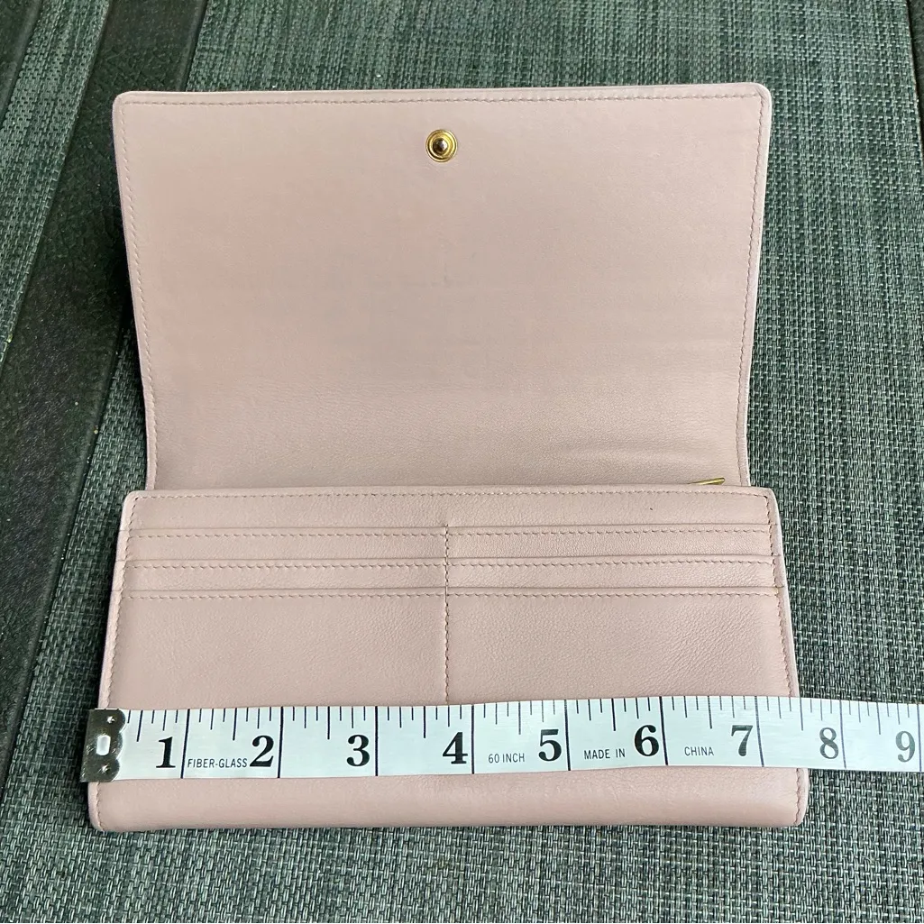 Authentic YVES SAINT LAURENT wallet🔥🔥🔥 - Image 10