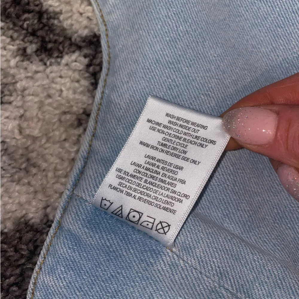 NWT GIANNI BINI GB denim crop top size S - Image 6