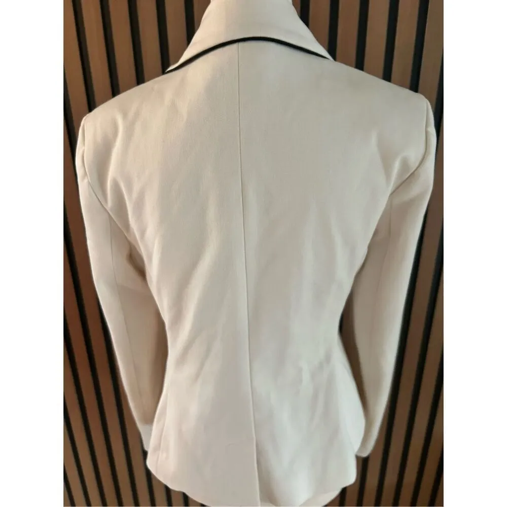 Cachè cream color long sleeve blazer size 4 fancy going out or office wear - Image 2