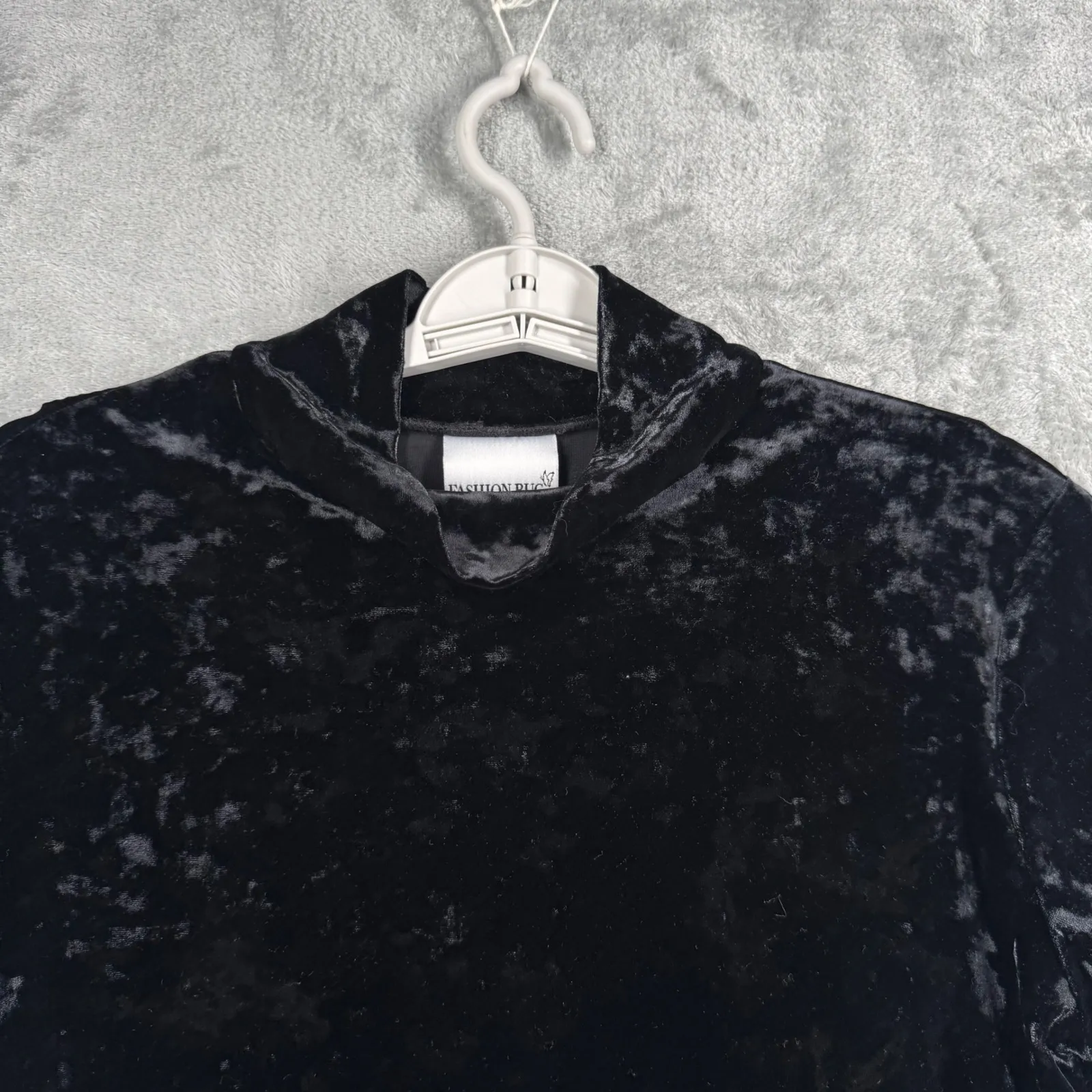 Fashion Bug Top Black Velvet L Short Sleeve Mock Neck Dark Academia Goth Glam - Image 4