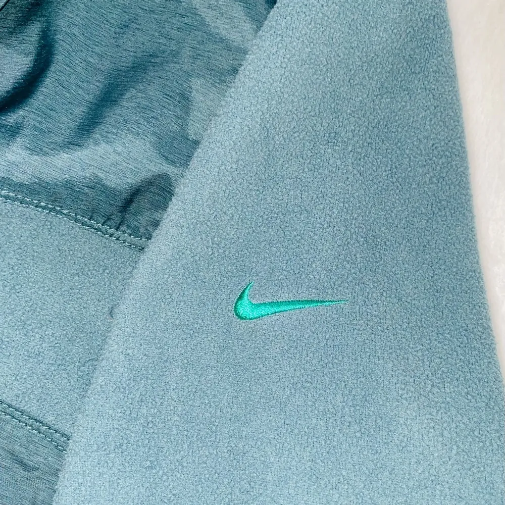 NIKE Zip Up Fleece Jacket sz M - Image 6