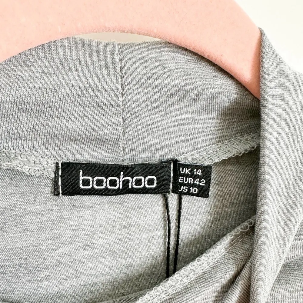 Boohoo NEW Gray Millie Mock Neck bodycon long sleeve mini dress sz Small - Image 6