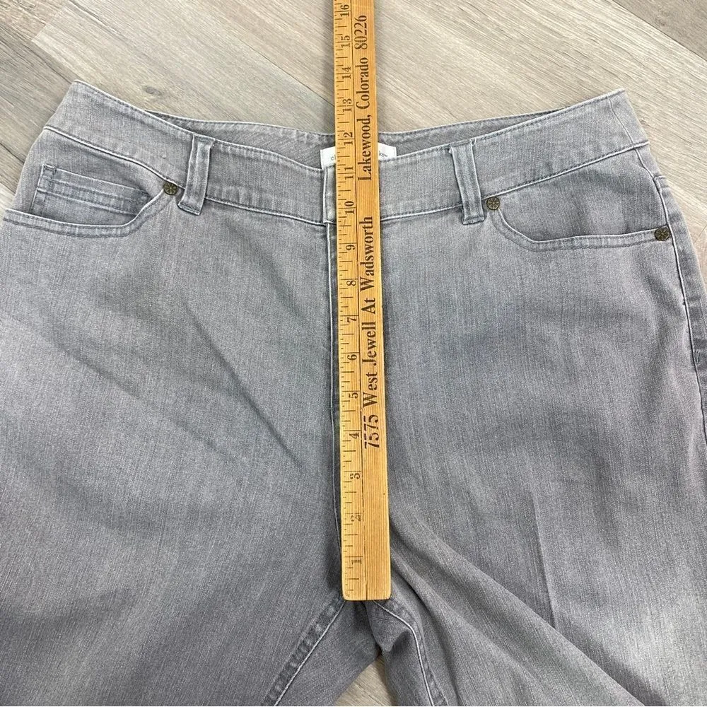 Christopher & Banks  Bootcut Jeans Gray 10 Short - Image 9