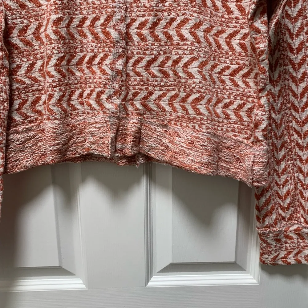 B06- Buckle BKE Raw Edge Pointelle Women’s Aztec Pullover Sweater M - Image 3