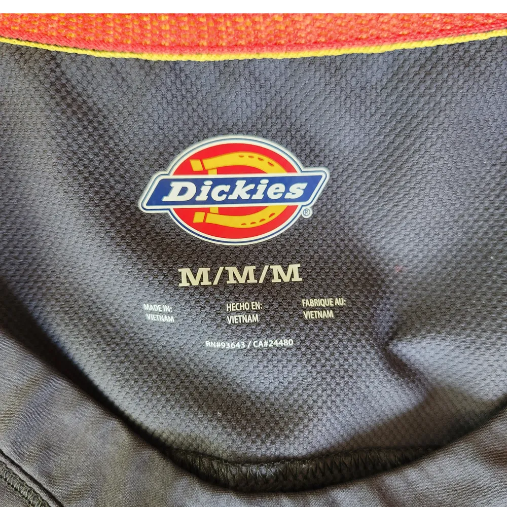 Dickies Women's Medium Short Sleeve Scrub Top Dark Gray Pockets, Round Neckline - Image 8