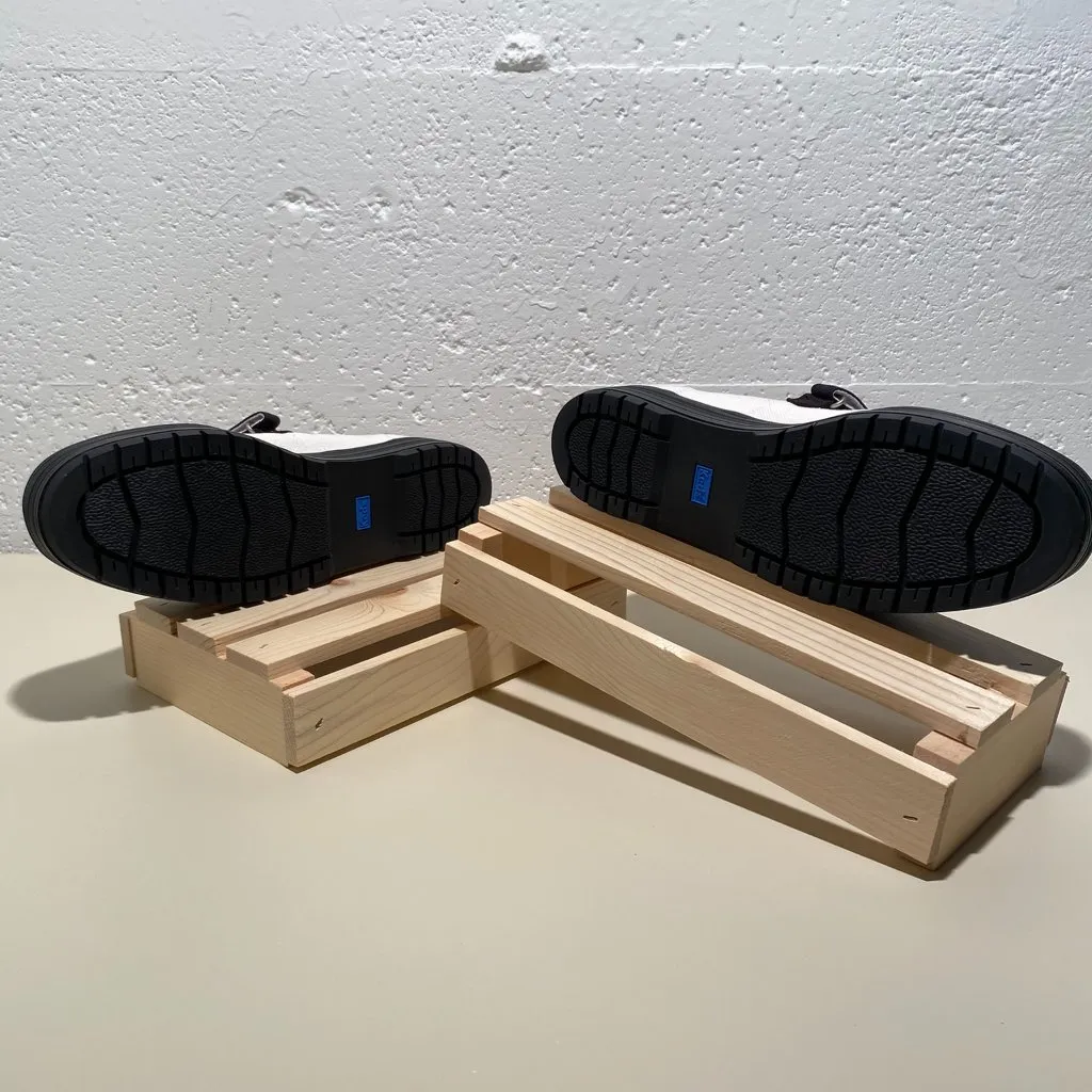 Keds Black and White Flats - Image 4