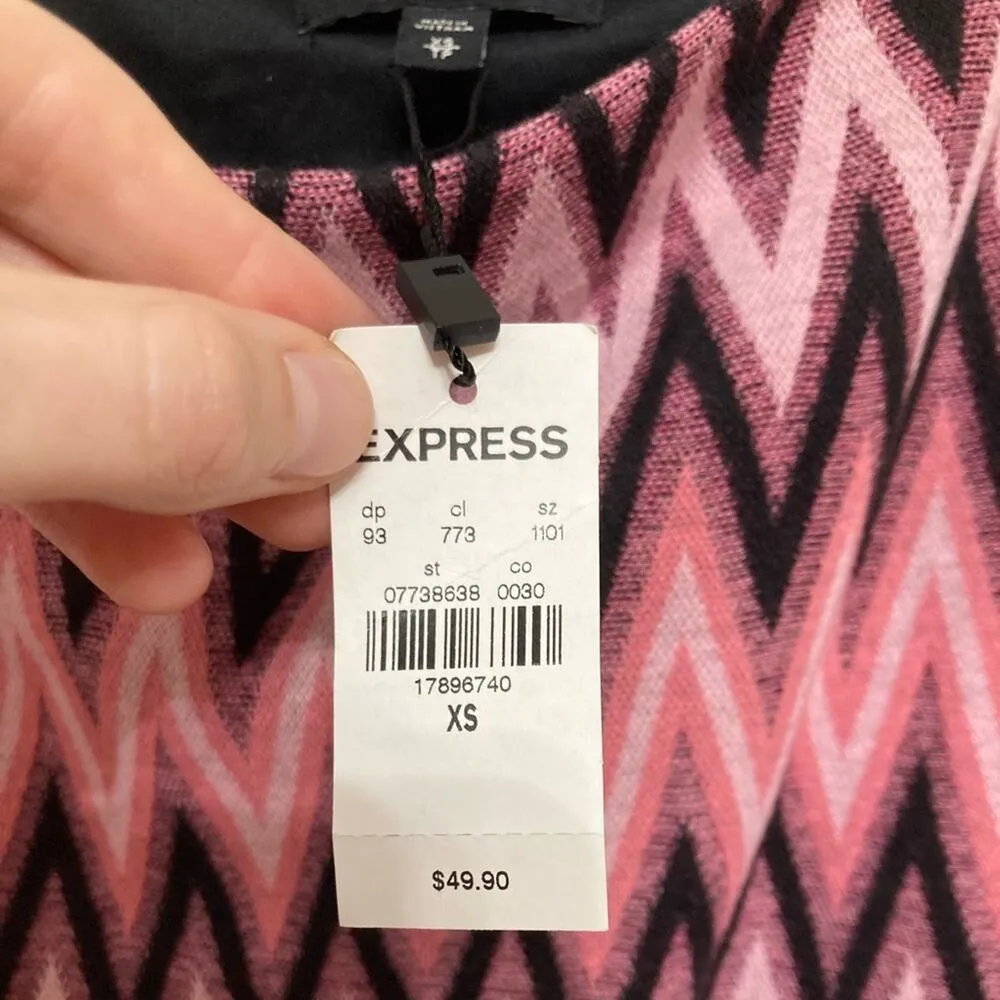 NWT Express Fitted Stretchy Pink Mini Skirt - Size XS - Image 4