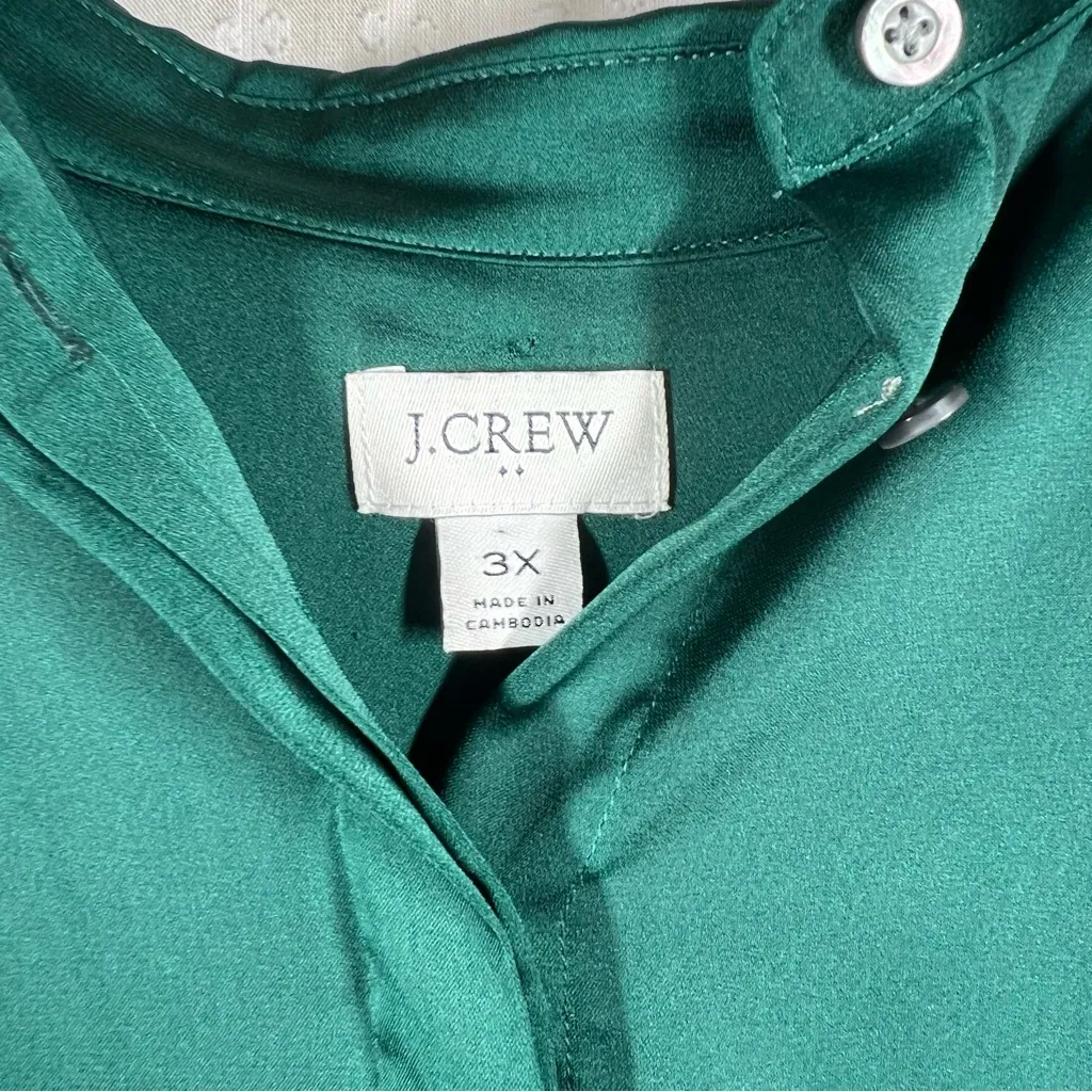 J. Crew Green Drapey Satin‎ Button Up Top - Image 3