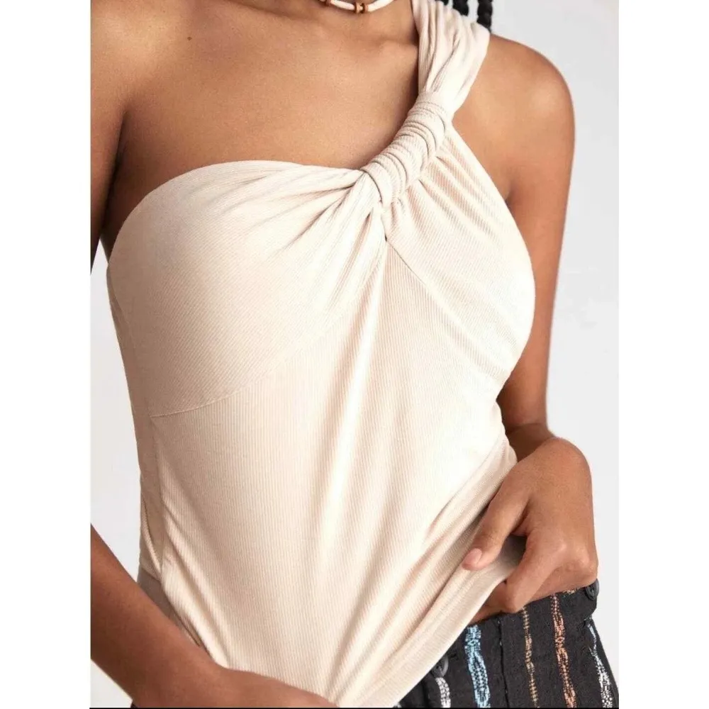 ✨Anthropologie Dolan Grecian Knotted One Shoulder Ribbed Beige Top Women's Sz L Tan Size L - Image 3