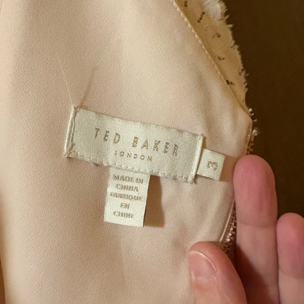 NWOT  Mimee Lace Bodice Dress in Baby Pink - Image 3