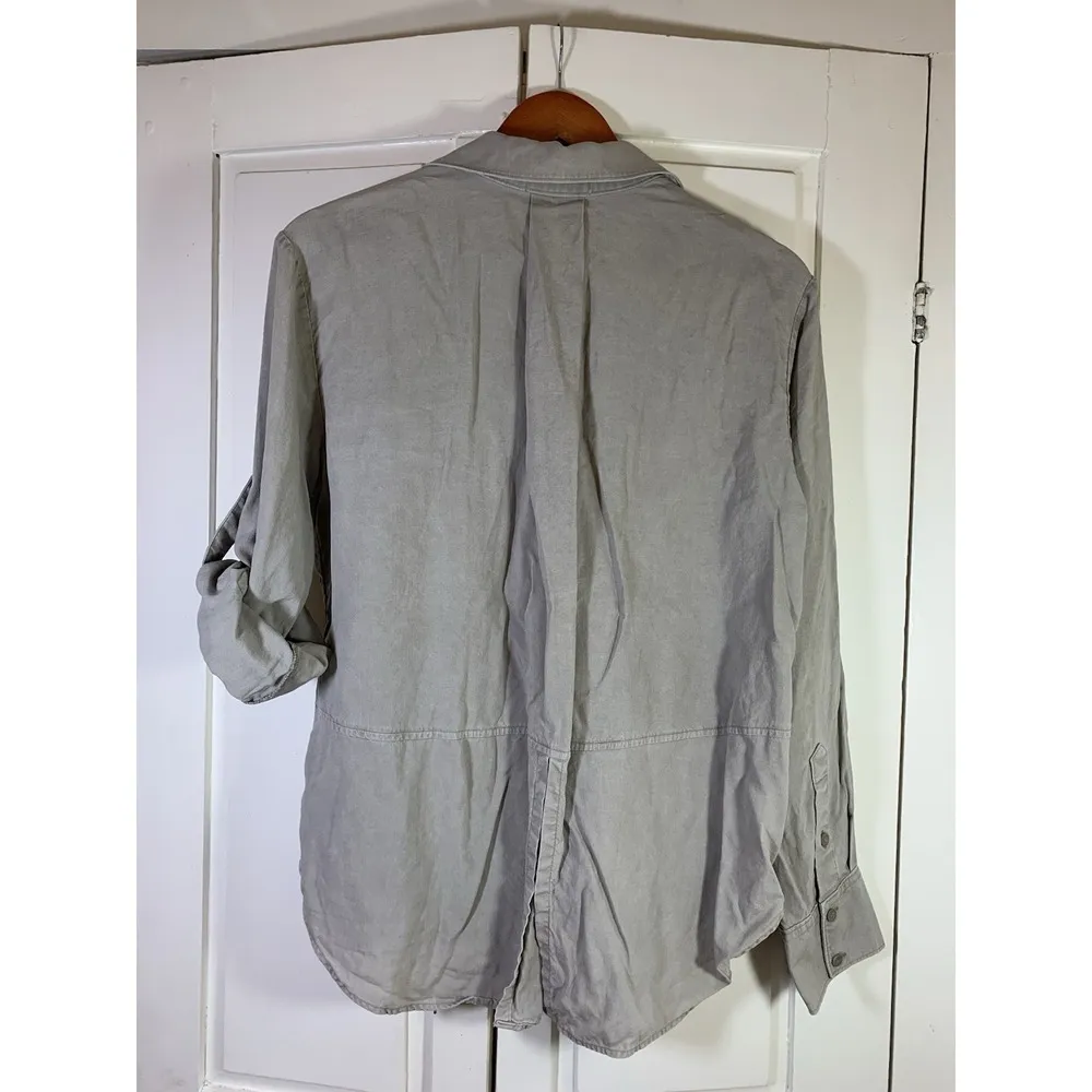 Cloth & Stone Split Back Button Down Shirt Women Large Minimalist Basics Neutral Tan - Image 3