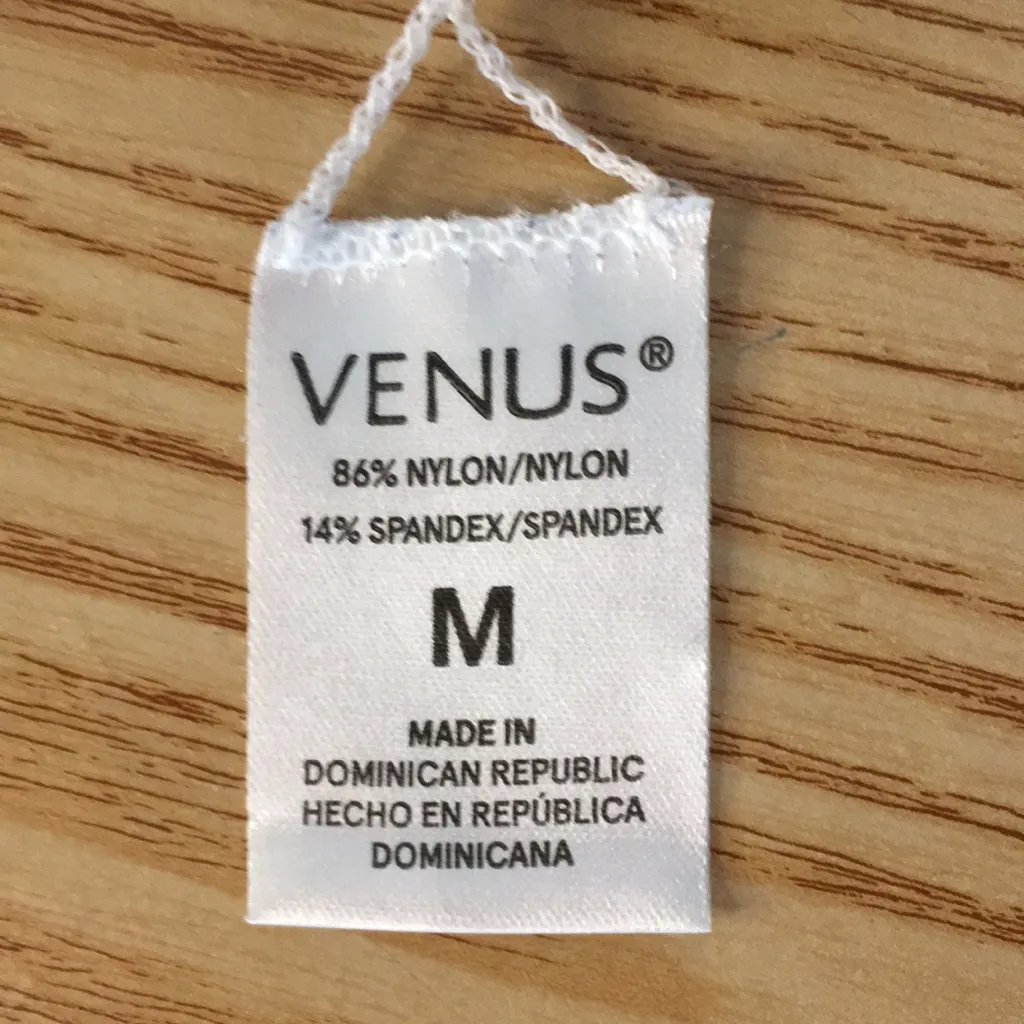 New Venus Reversible Bikini Swimsuit Top Medium - Image 2