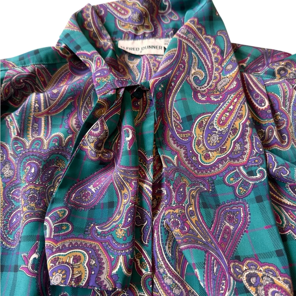 Alfred Dunner Satin Green Purple Paisley Print Bow Tie Blouse Vintage Size 8 EUC - Image 4