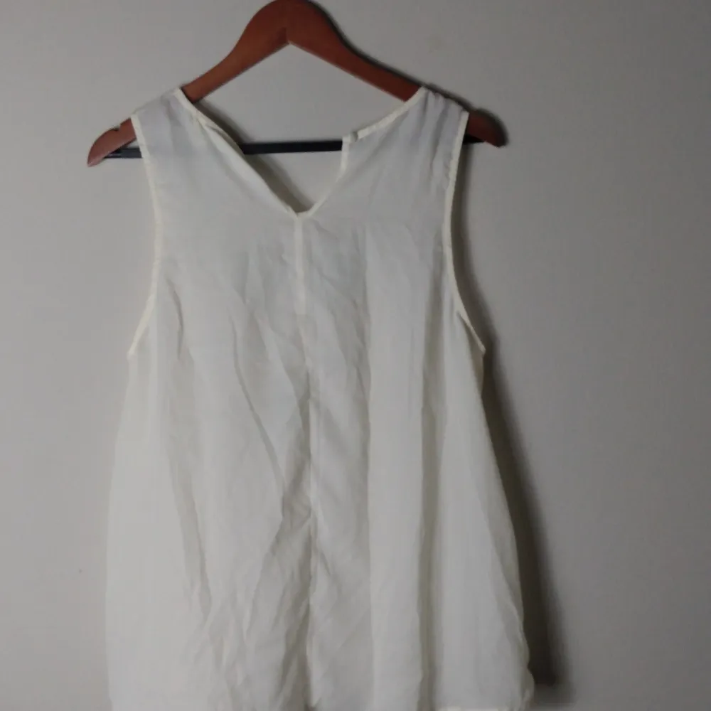 Anthropologie Kori America L White Turquoise Loose Tank Top - Image 2