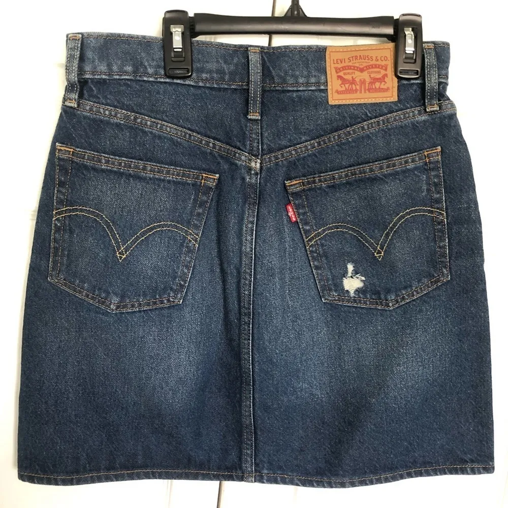 Levi's Jean Distressed & Deconstructed Skirt Size 27(4) - Image 6