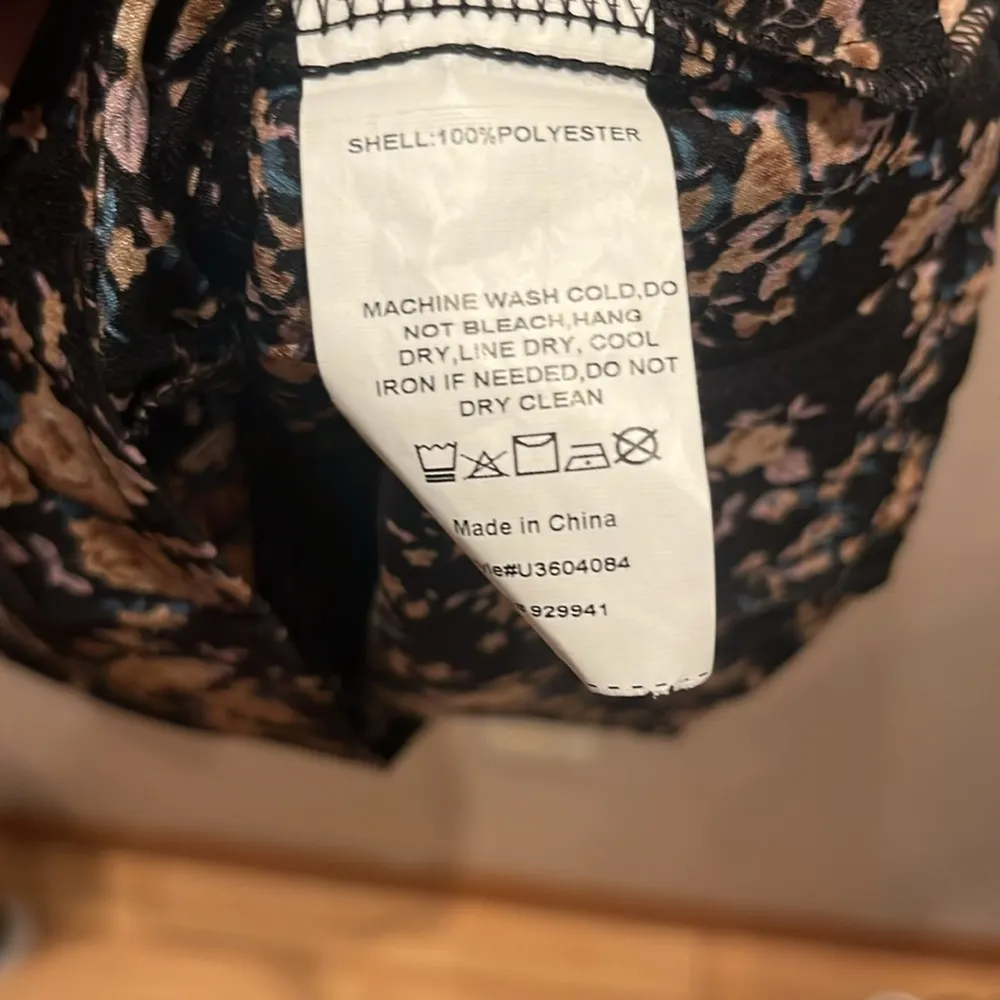 Suzanne Betro Women’s Floral Dress Faux Wrap Size 2X - Image 9