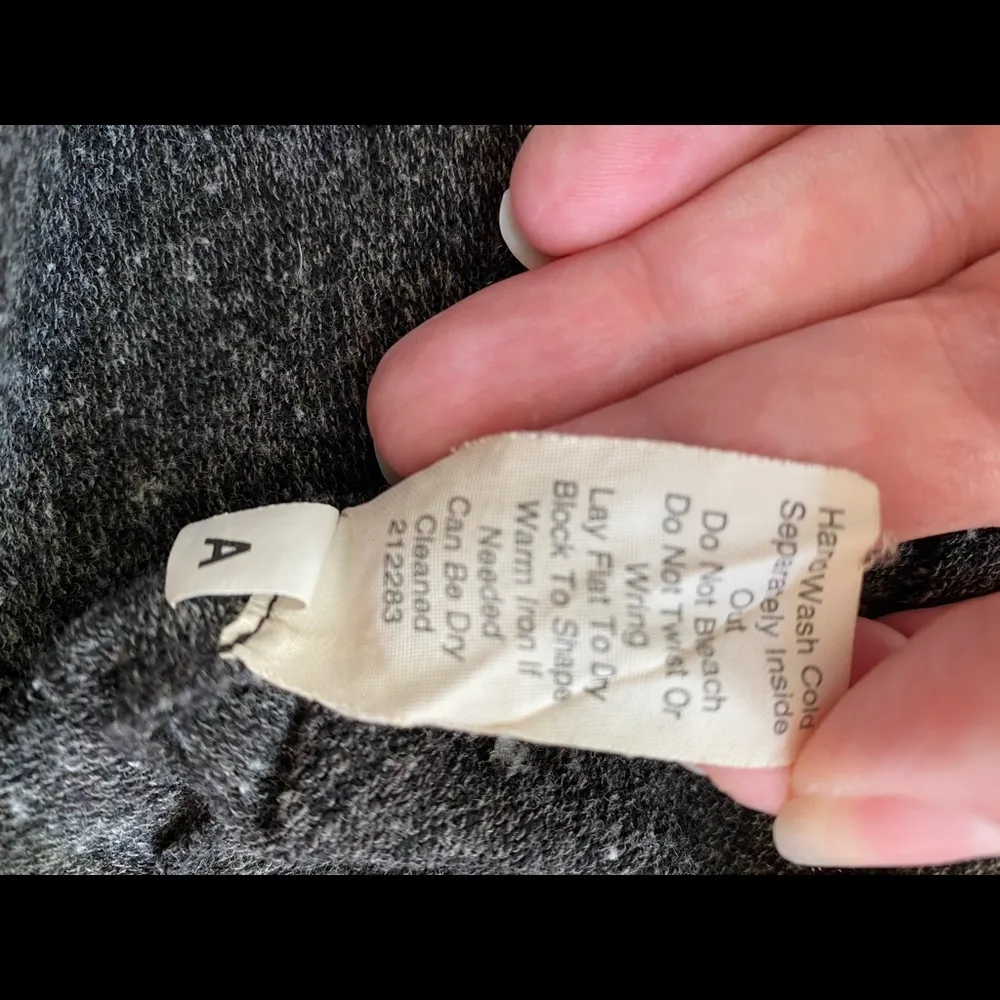 CAbi Glee Sweater Tank Gray Grey Charcoal Black Trim Work Casual Heathered Shirt - Image 5