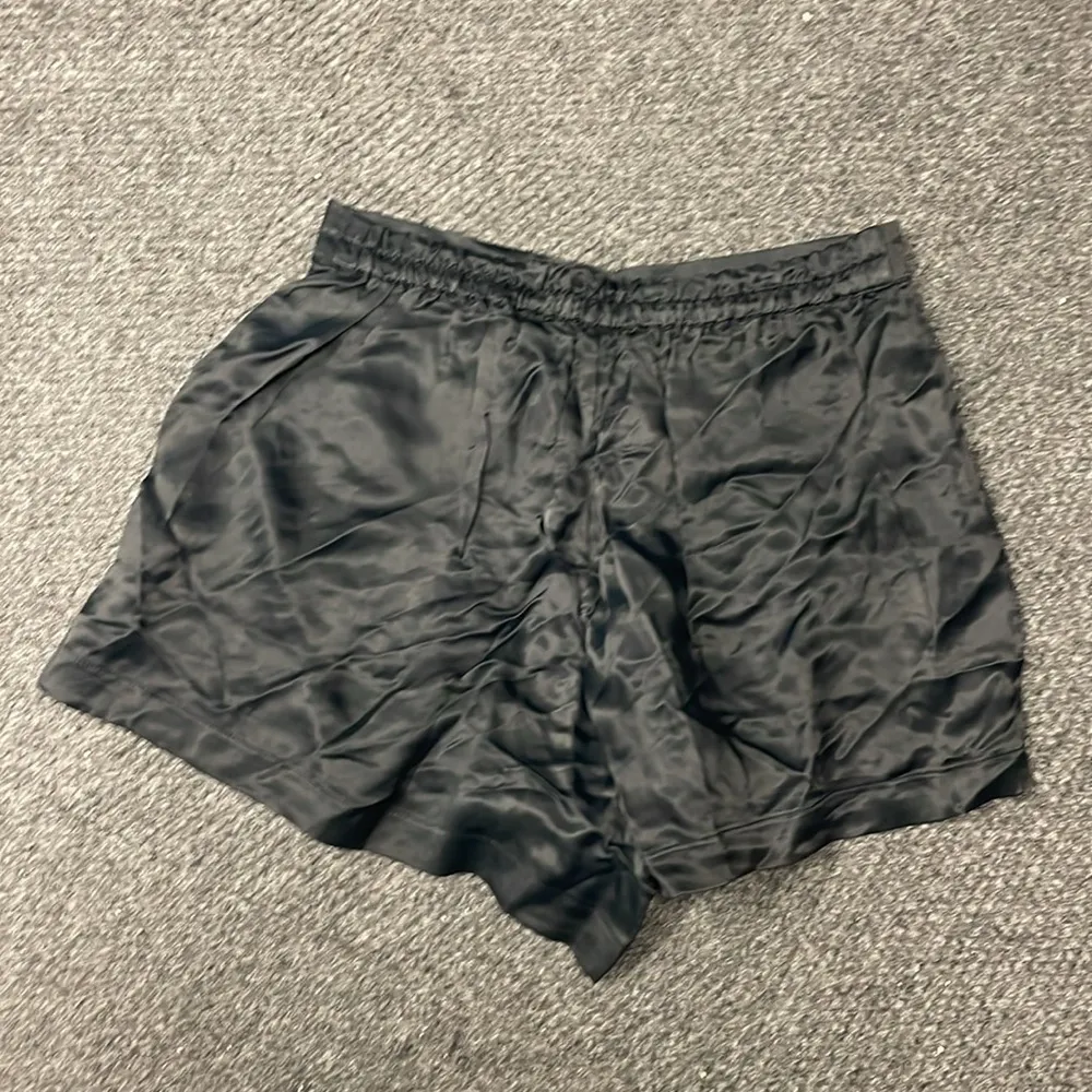 Athleta Calm Cool Sleep Shorts Womens Size Small Black Shorts Pajamas PJs NWOT - Image 3