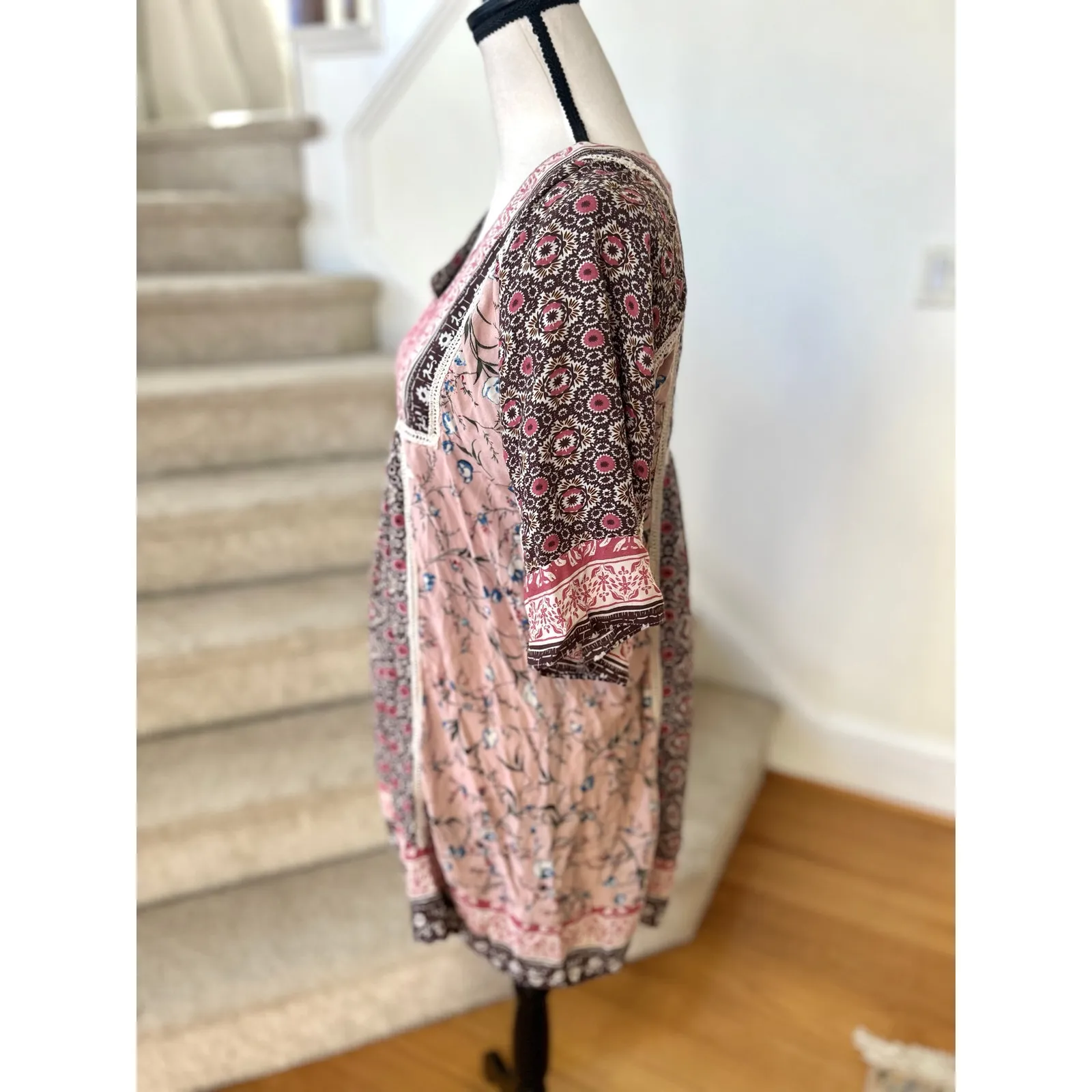 Sundance Pink Ditsy Floral Crochet Lace Trim Mini Dress - Image 3