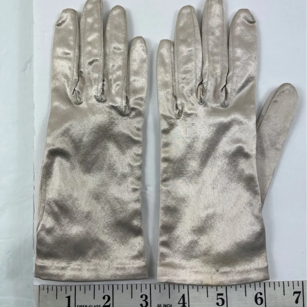 Vintage Stretchies Beige Helanca Nylon Gloves Made In France 1L Size M - Image 6