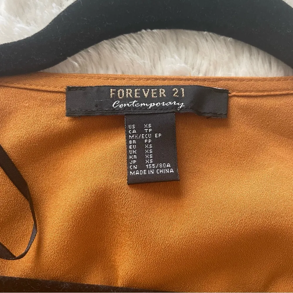 Forever 21 Long Sleeve Crop Top - Image 3