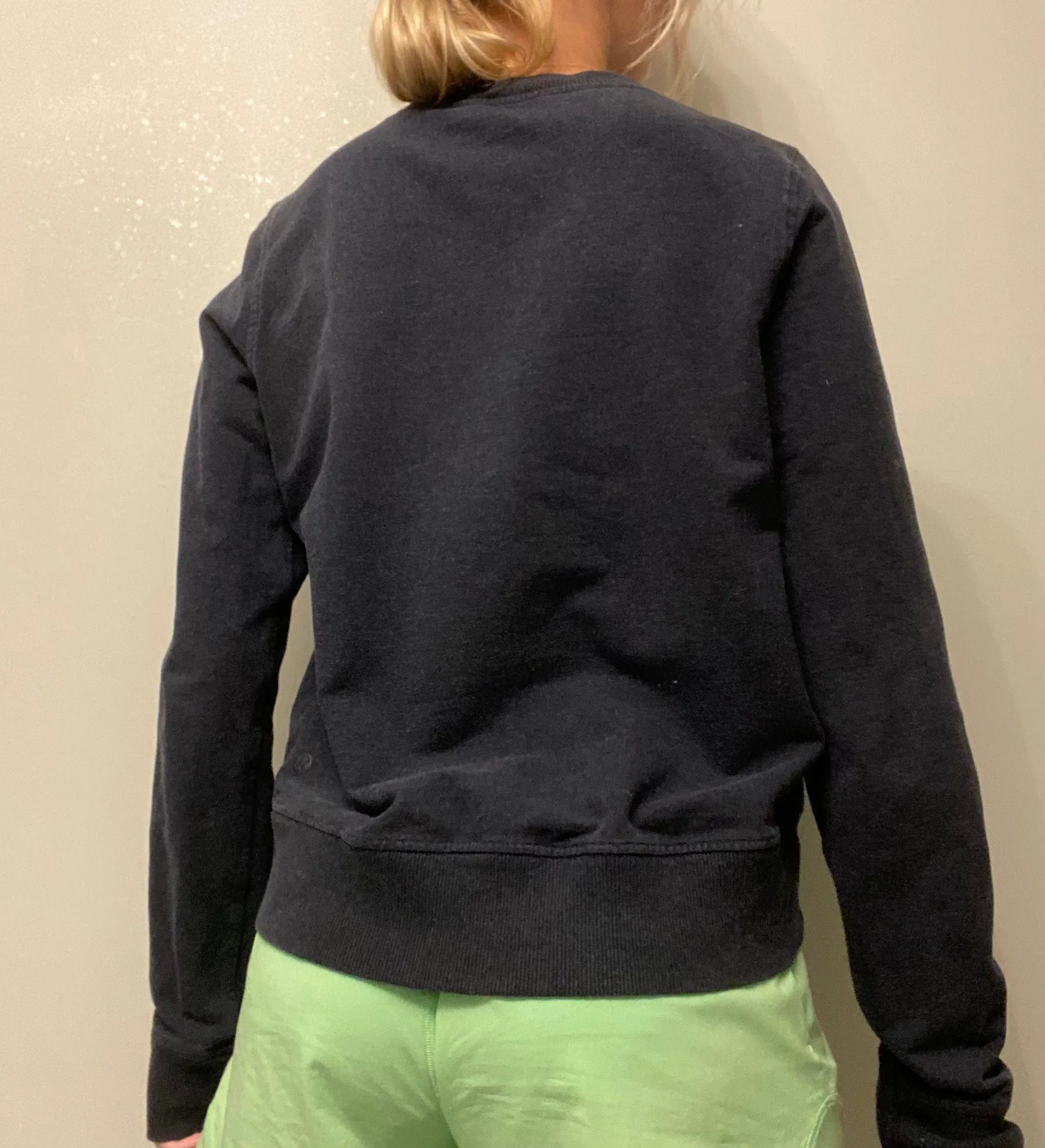 Lululemon Crew Neck Sweatshirt - Image 3