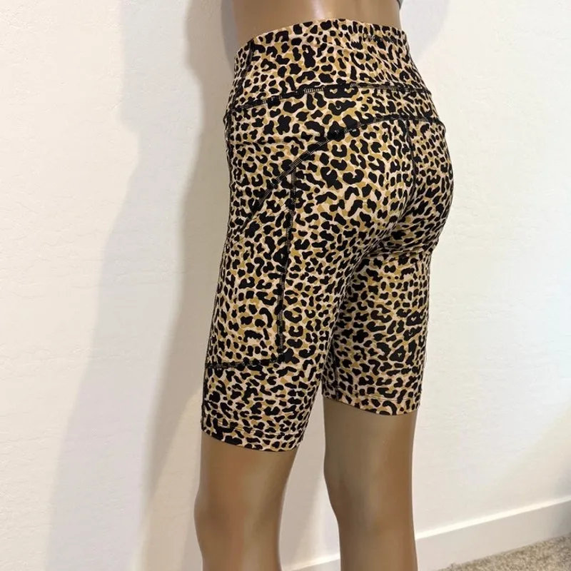 Outdoor Voices Zoom 10" active bike short animal print SH2 2281 - Image 13