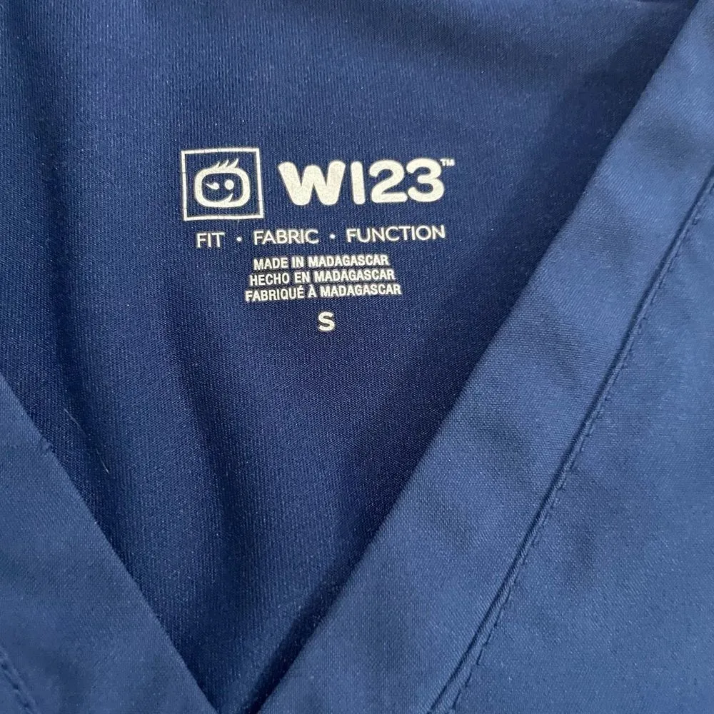 W123 scrub top  - Image 5