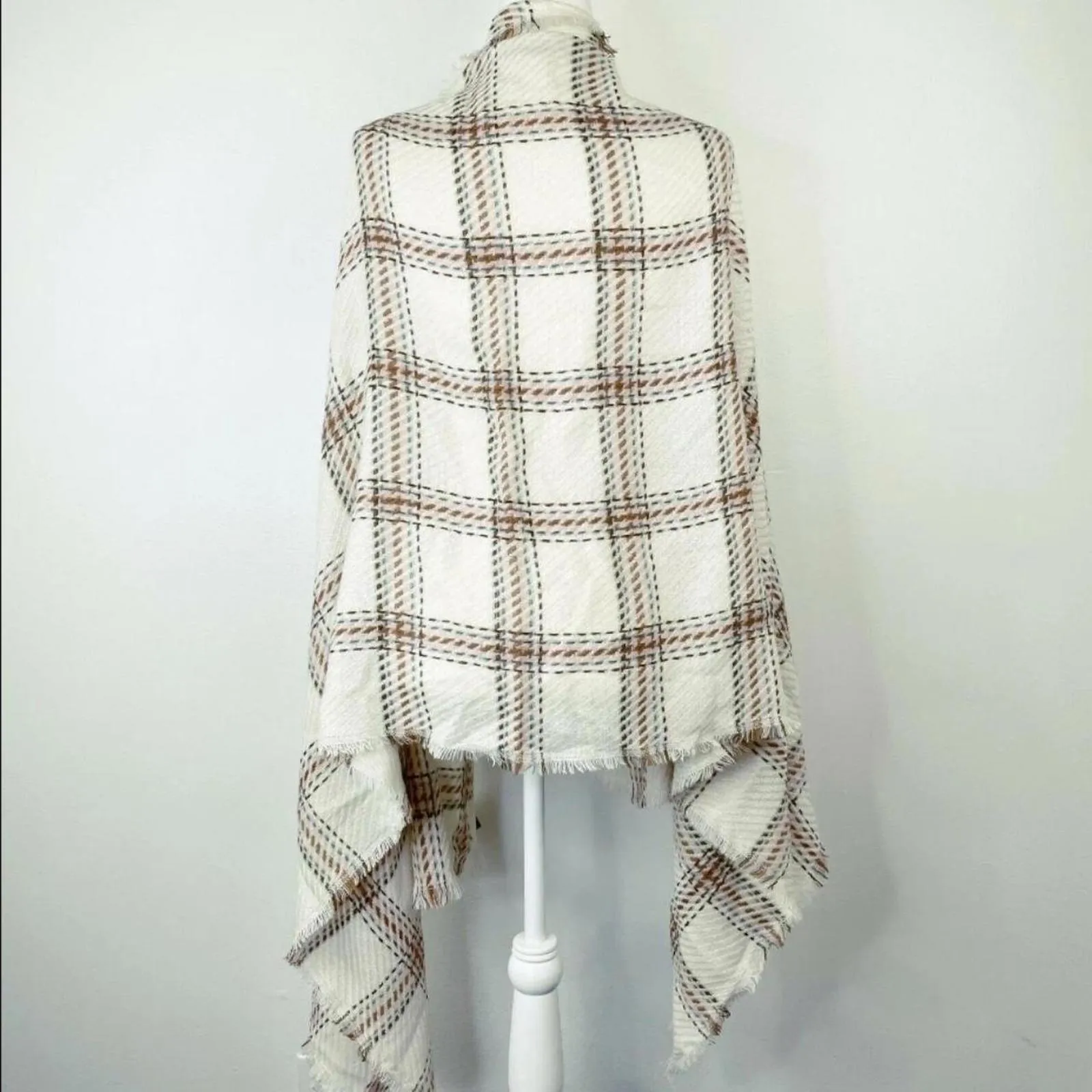 Cejon Heritage Women's Plaid Woven Scarf Wrap Shawl White - Image 7