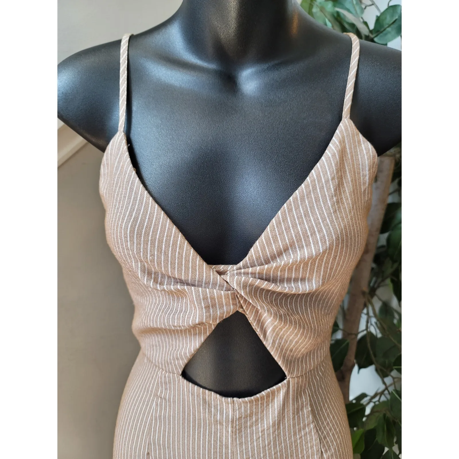 The Room Jumpsuit Women Medium Beige White Striped Cutout Wide Leg Sleeveless - Image 7