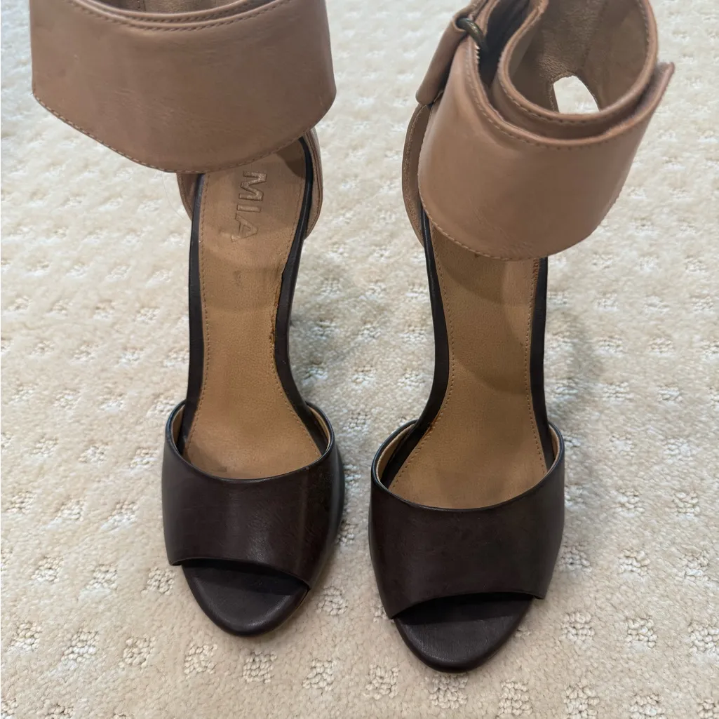 MIA  Two-Tone Ankle Strap Heels – Brown & Tan, Size - Image 2