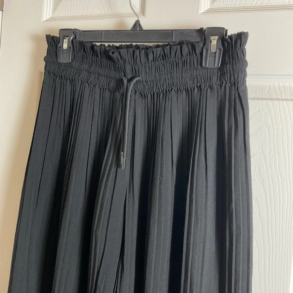 Rachel Zoe Women's Black Wide Leg Pull On Pants Size small - Image 3