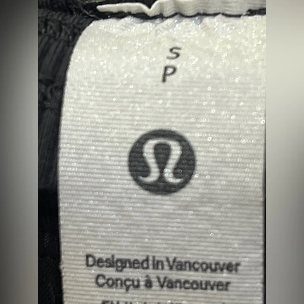 Lululemon Dance Studio Relaxed-Fit Mid-Rise Cargo Pant Dark Grey Small - Image 7