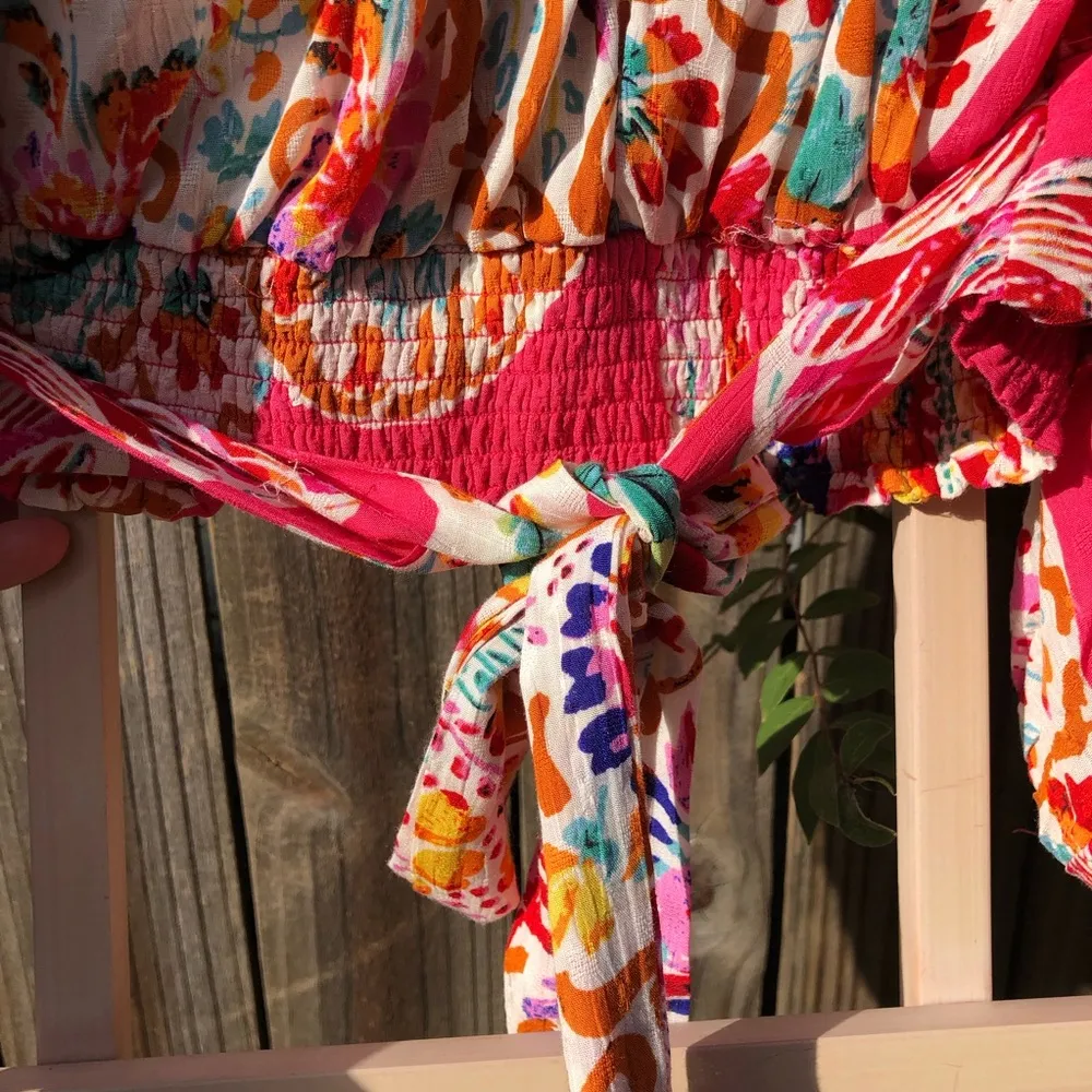 NEW Rachel Zoe size S long-sleeved floral Crop top Blouse - Image 11