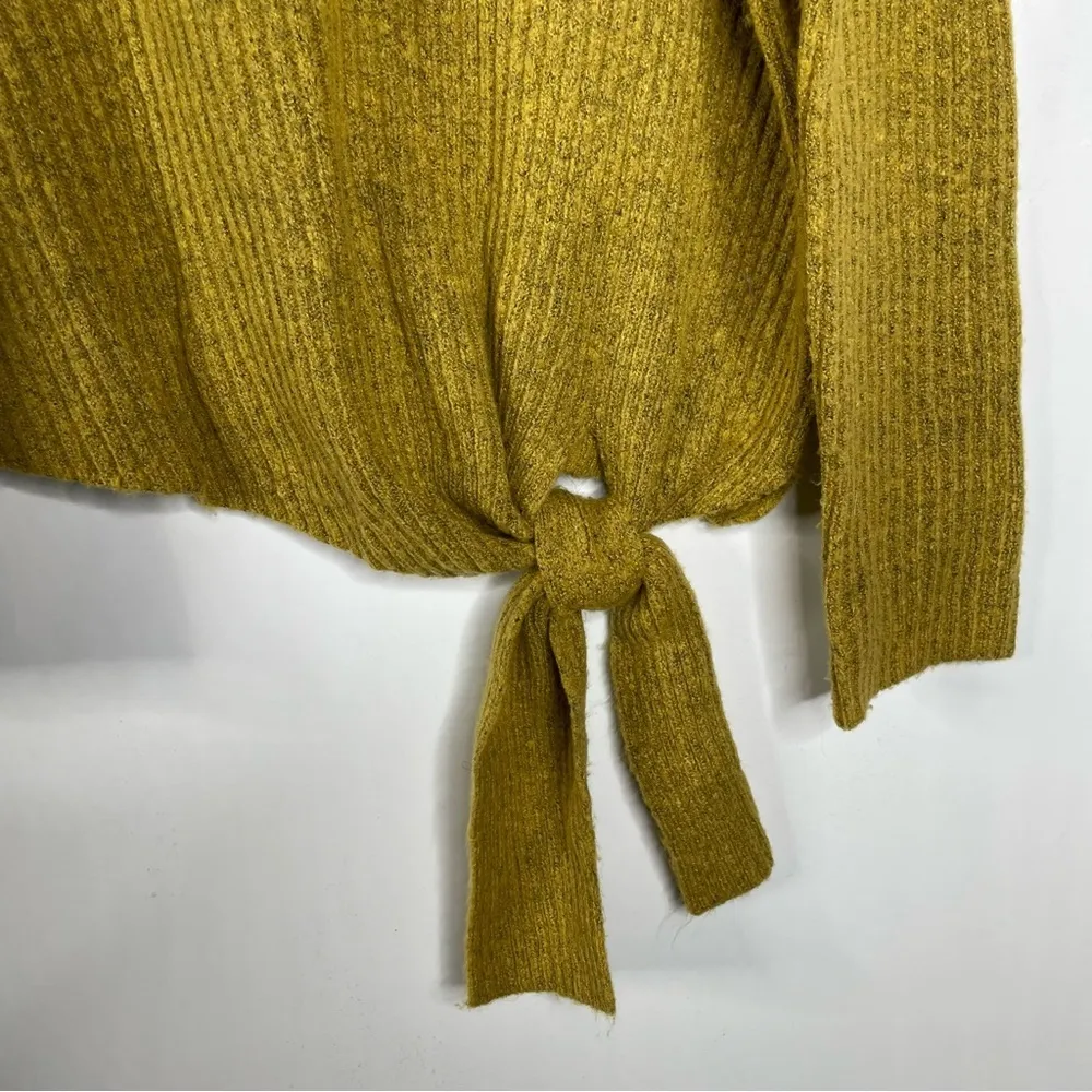 John Paul Richard Mock Neck Sweater with Tie Front Medium - Image 5