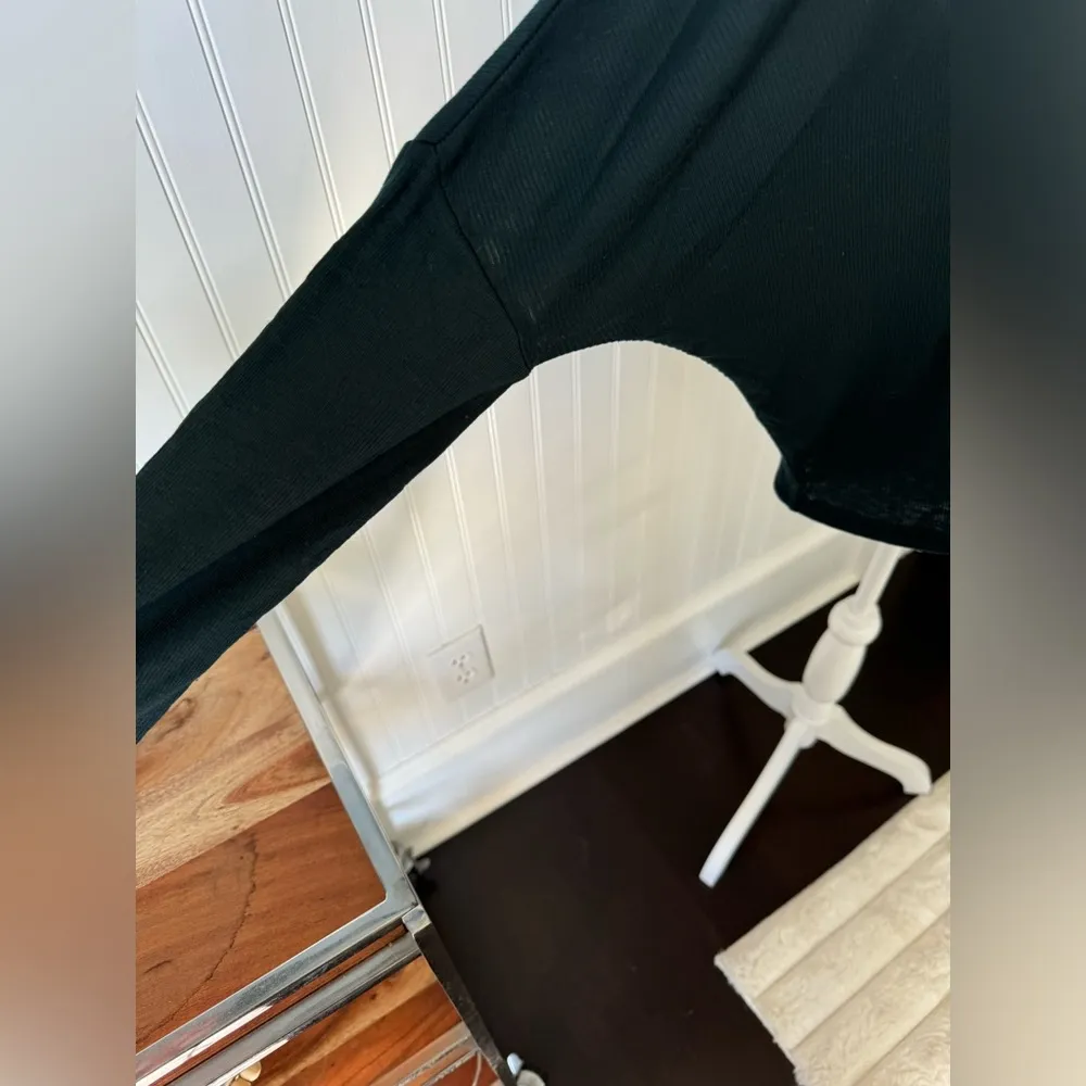 NWT Chaser Ribbed Ling Sleeve Drawstring Top ~ Dark Green ~ Medium - Image 4