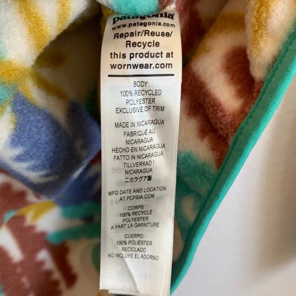 NWT Patagonia Women's Lightweight Synchilla Snap-T Fleece Pullover in Tree Print - Image 5
