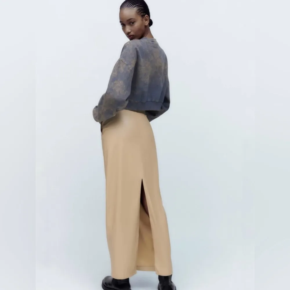Zara faux leather midi skirt - Image 4
