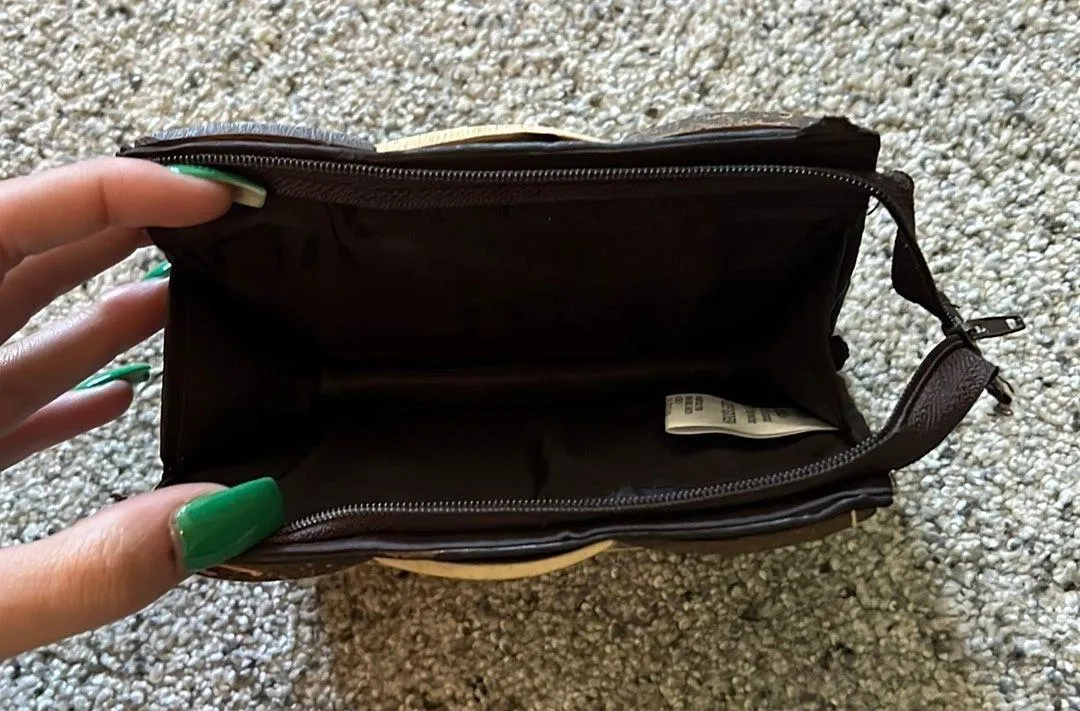 YOA Coconut Shell Clutch - Image 4