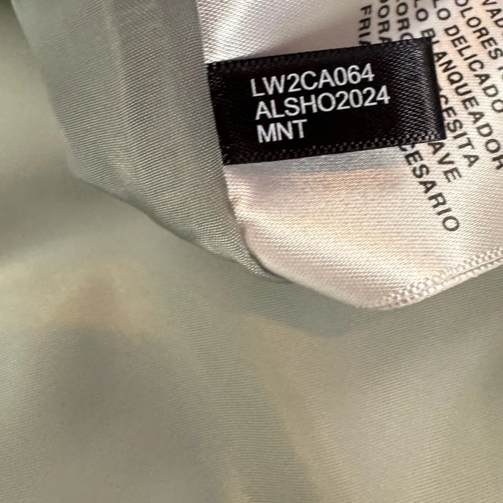 Levi’s Zoe‎ Corduroy Puffer Jacket in Mint Size Extra Large - Image 11