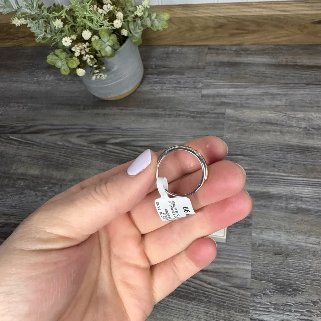 0.25 or 1/4 Carat Total Weight Band 10KTT Gold Tradition Diamond Ring Size 10 - Image 8